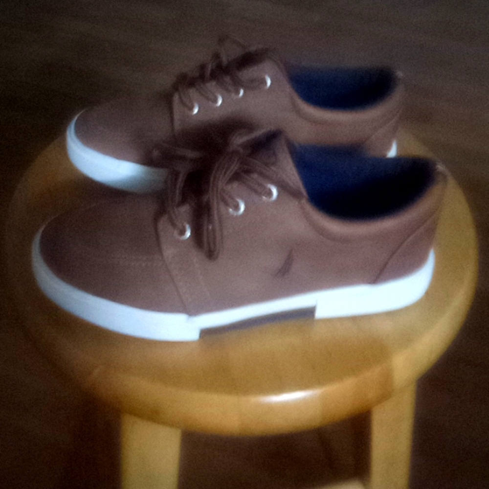 SIZE 13 Nautica CASUAL KID SHOES